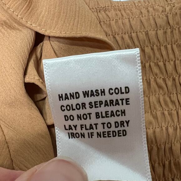 Le Lis Long Sleeve Ruffle Crop Top Tan Size Large - Picture 9 of 9